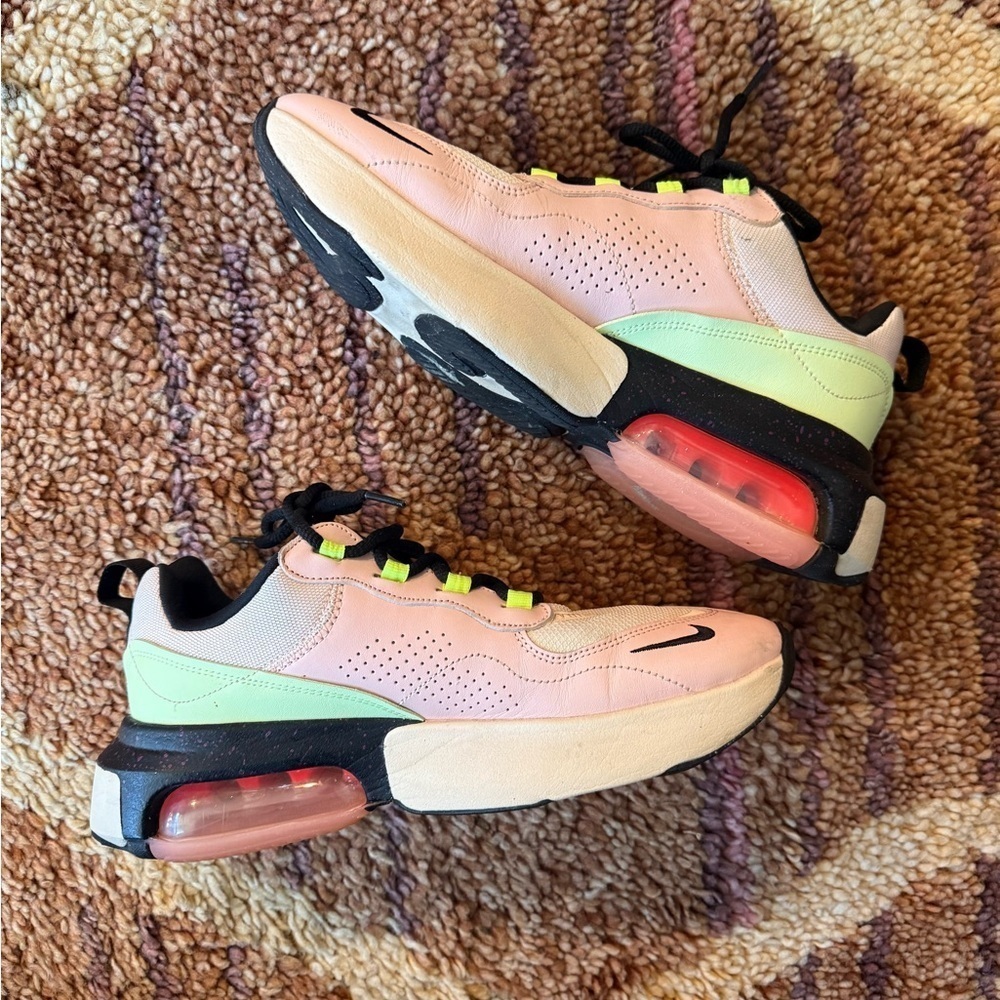 NIKE Air Max Verona - Picture 5 of 7